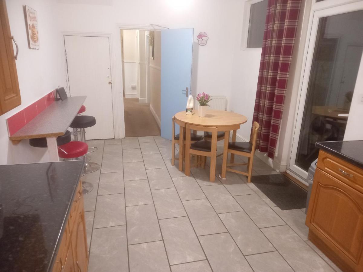 52 Cambrian St Appartement Aberystwyth Buitenkant foto